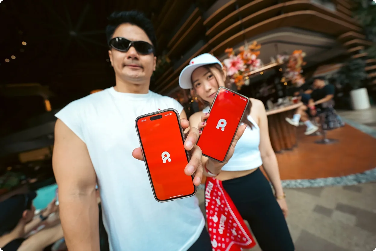RizzUp Club members with the app