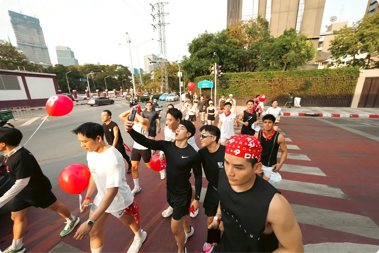 RizzUp Club run in the city
